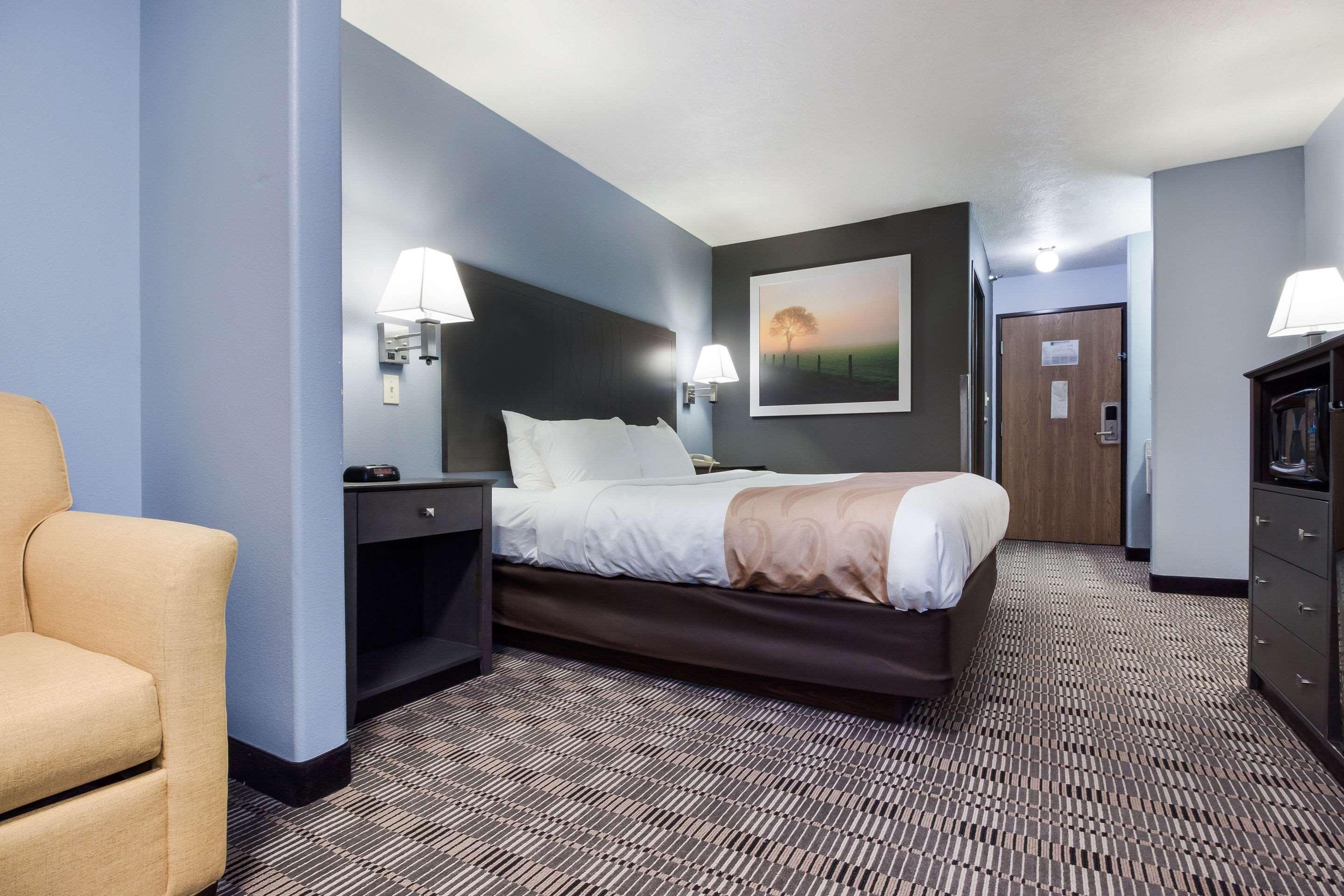 Quality Inn & Suites McCook Eksteriør billede